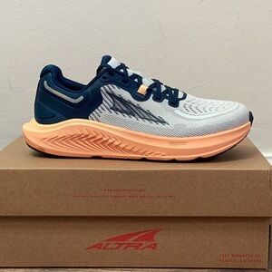 Women’s Altra Paradigm 7